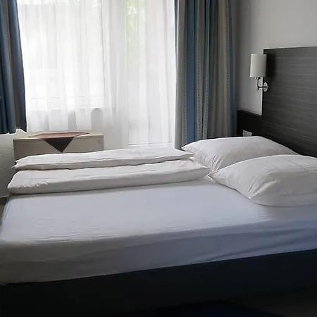 Konoba 3* مكنهايم